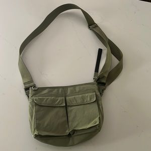 Athleta cross body purse